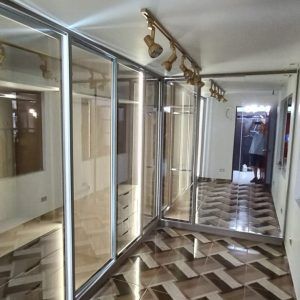 DETALLES DEL ADJUNTO Closet-de-melamina-closets-de-melamina-modernos-armarios-de-melamina-ropero-en-melamine-roperos-para-dormitiorio-closets-empotrados-walk-in-closet1202